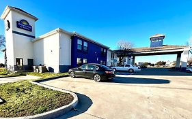 Days Inn Dallas Plano 2*